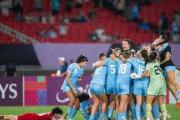 -包含美国队以强势姿态，登上女足赛事巅峰的词条