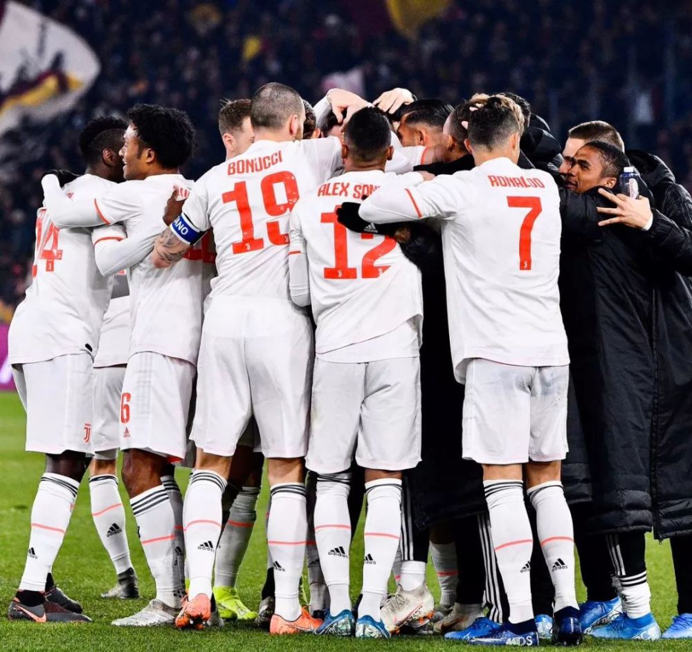 罗马艰难获胜,继续向榜首进发 罗马艰难获胜,继续向榜首进发