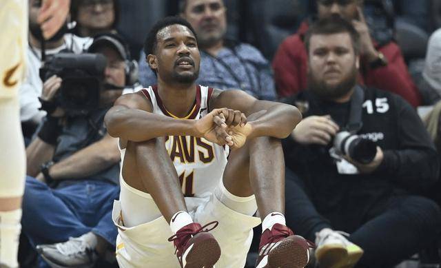 前骑士中路受阻，球队需要打通进攻路径的简单介绍