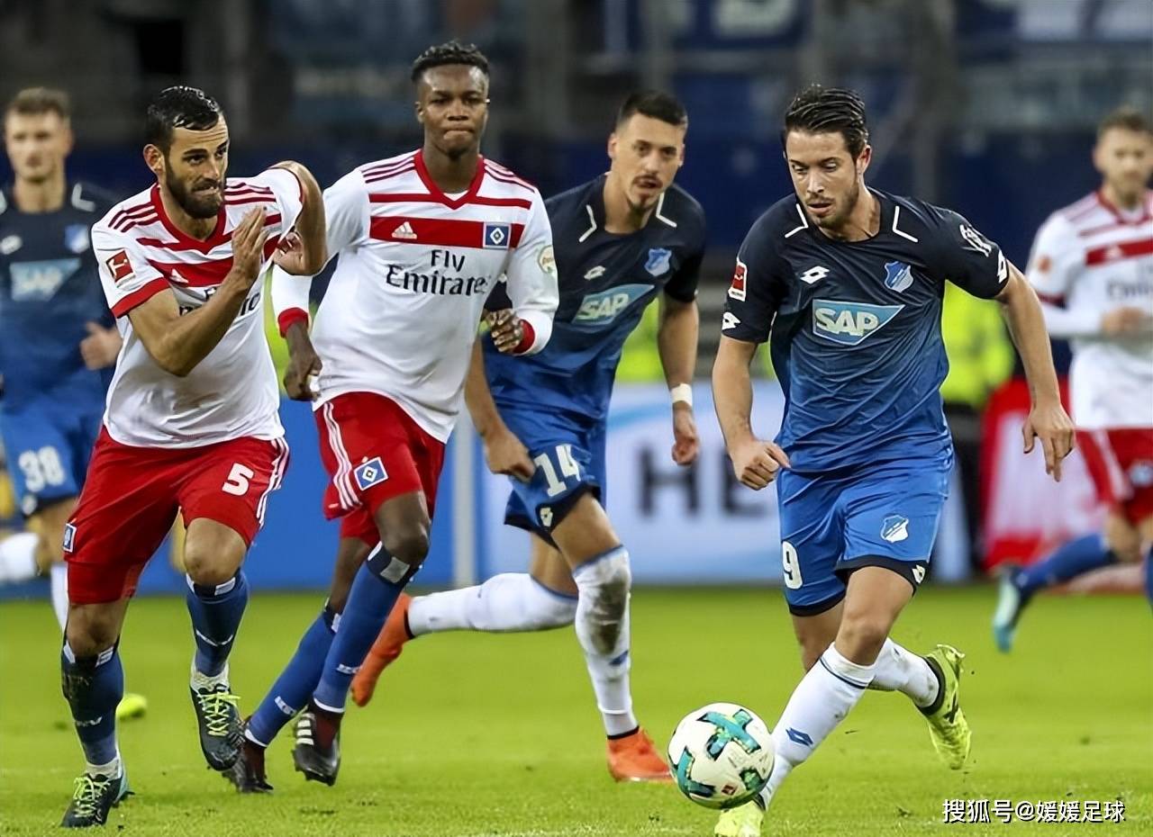 多特蒙德客场惜平柏林赫塔,双方难分胜负激战至最后分钟 多特蒙德客场惜平柏林赫塔,双方难分胜负激战至最后分钟