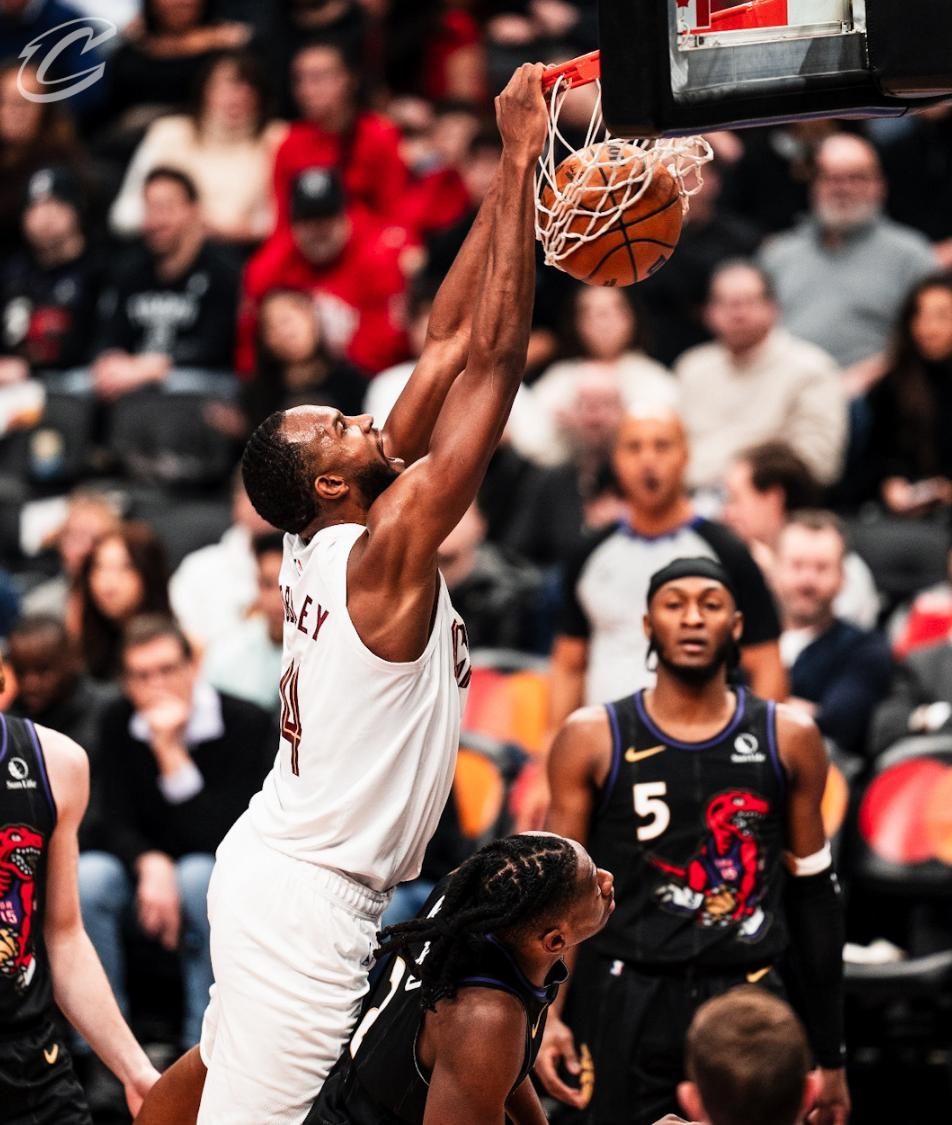 猛龙主场击败步行者晋级 猛龙主场击败步行者晋级